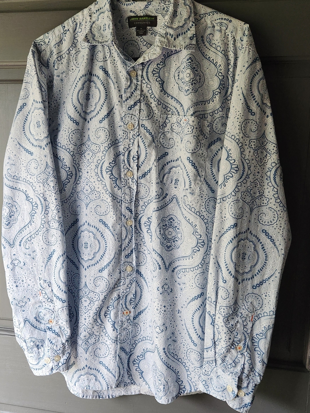 John Bartlett Consensus Mens Medium Button Up Long Sleeve Shirt, Paisley Pattern